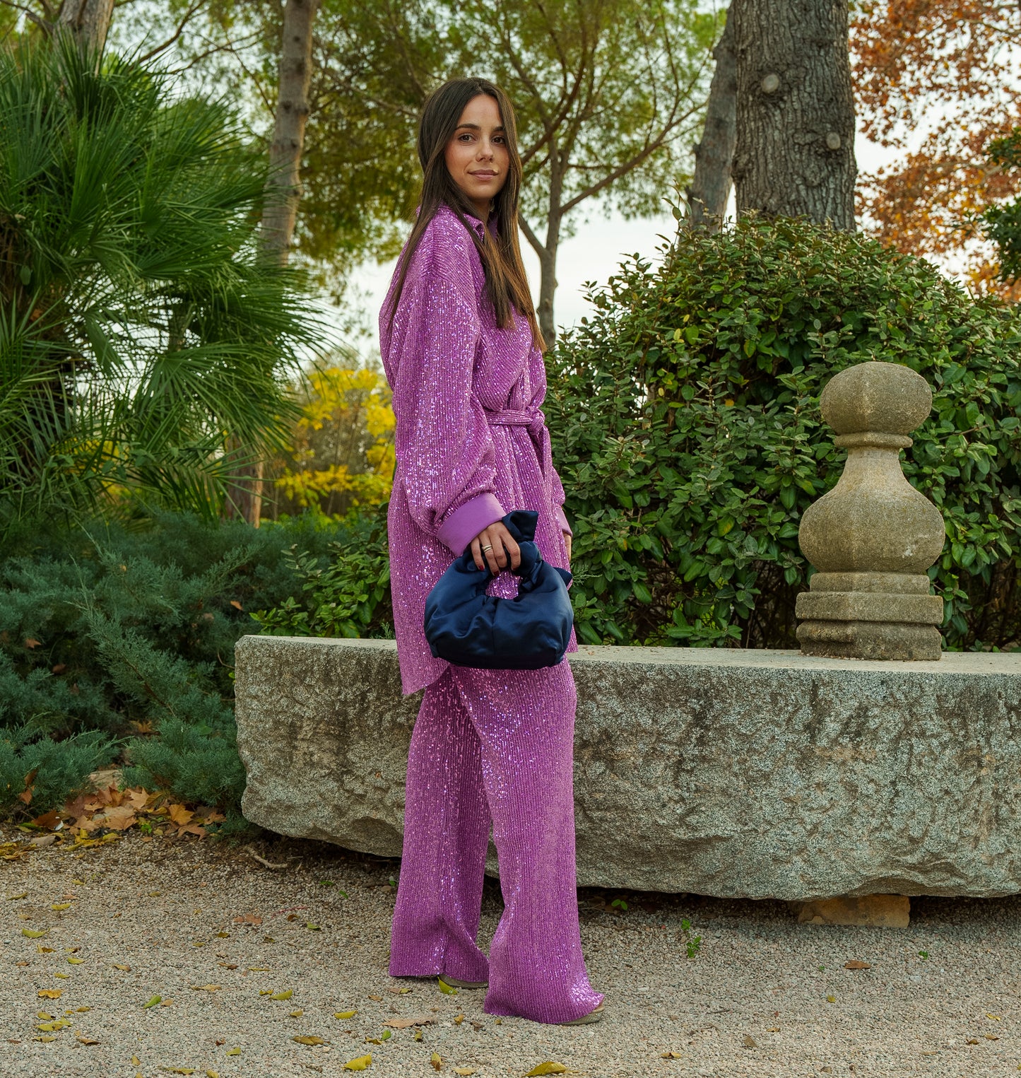 Conjunto blusa y pantalón de lentejuelas