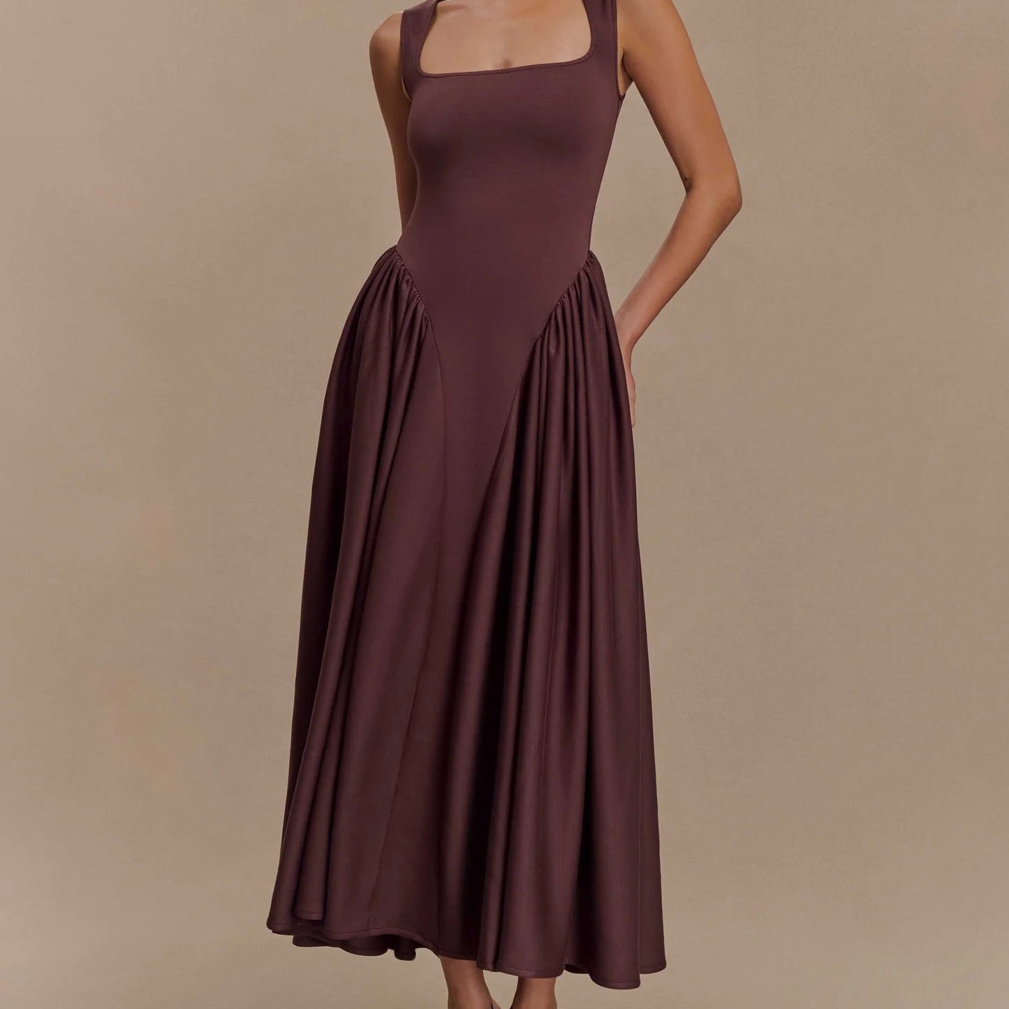 Vestido midi de punto marrón