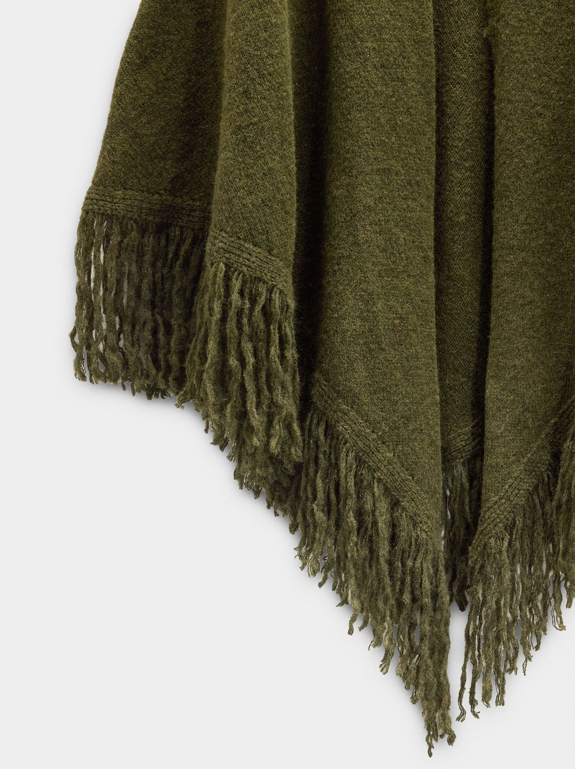 Chal largo con flecos