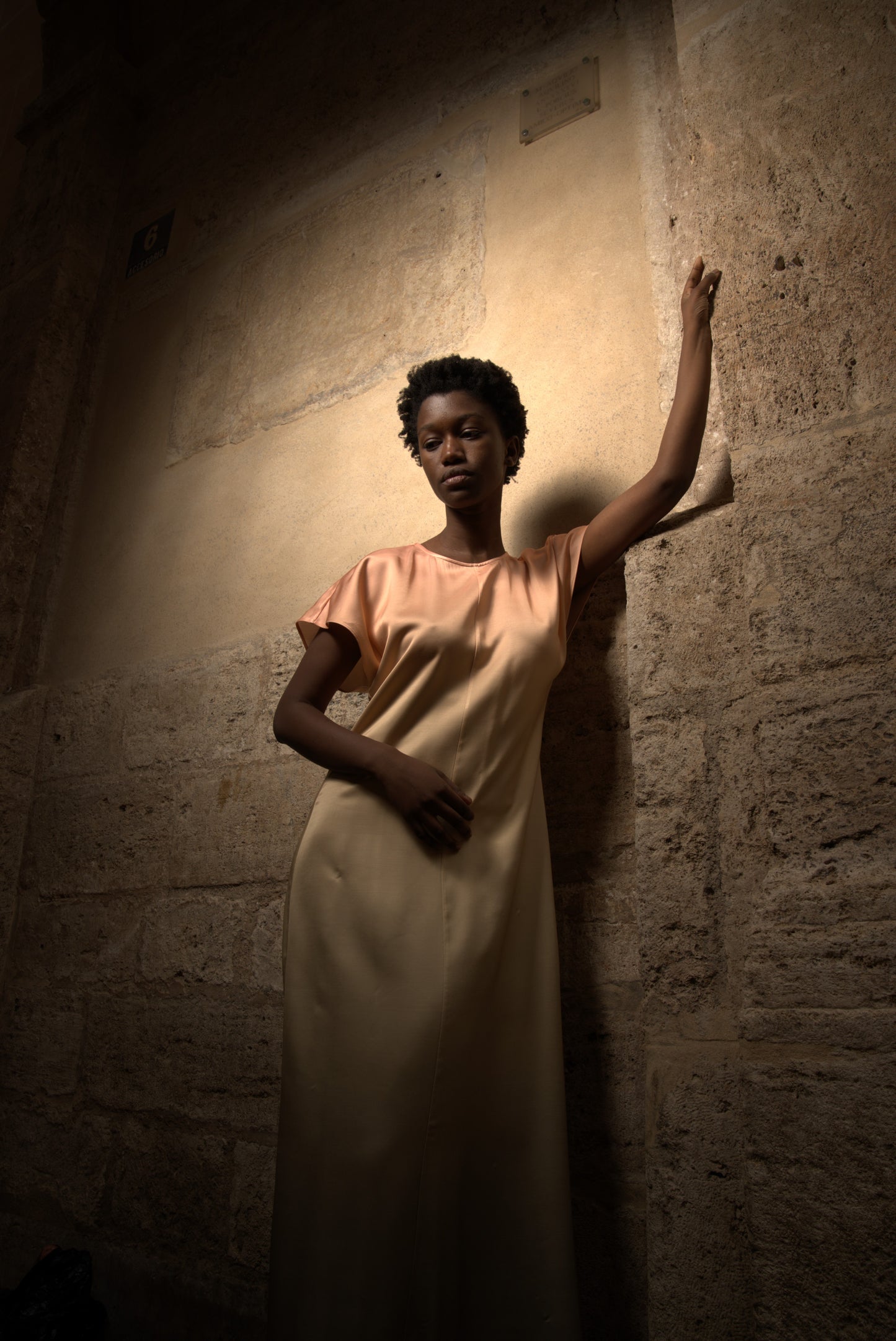 vestido midi satinado degradado