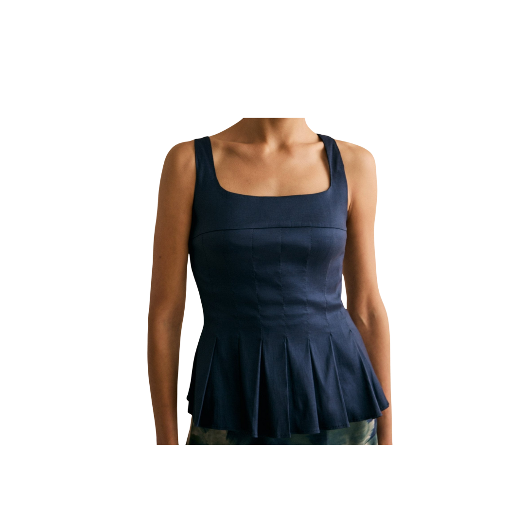 Top ceñido de escote cuadrado