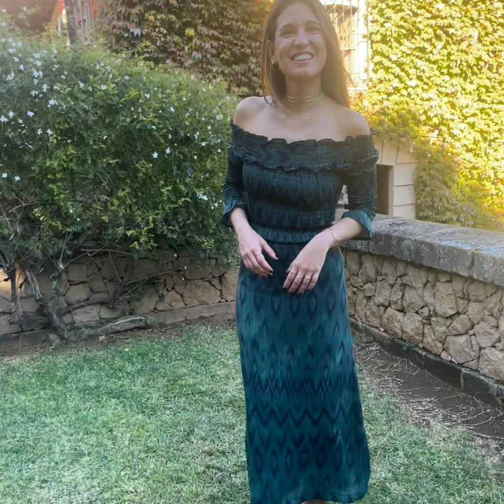 Vestido midi escote bardot con fruncido