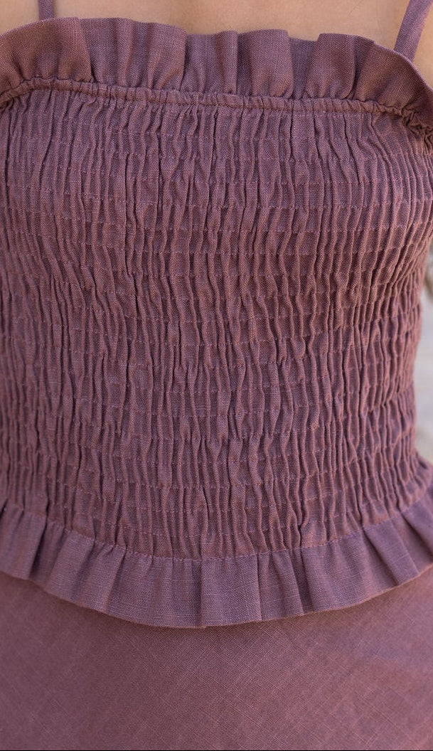 Vestido midi con cuerpo fruncido