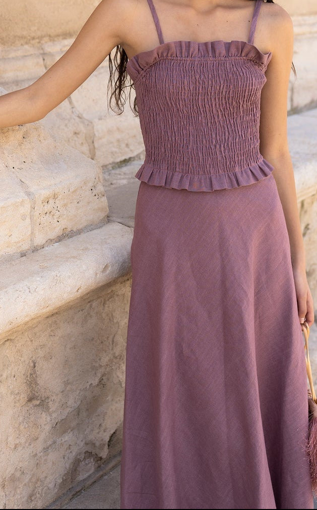 Vestido midi con cuerpo fruncido